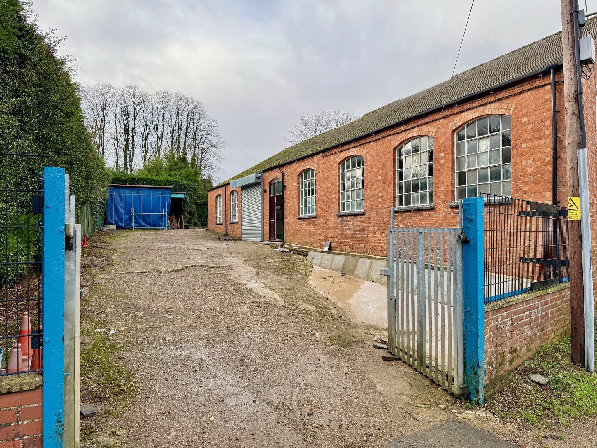 1 Forest Rd, Roade for lease Primary Photo- Image 1 of 4