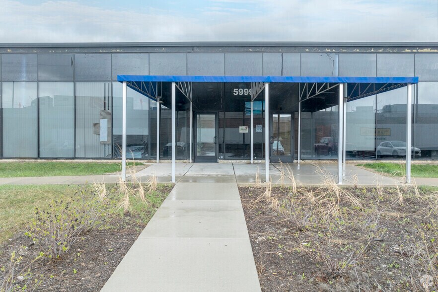 5999 Butterfield Rd, Hillside, IL à louer - Photo du bâtiment - Image 2 de 7