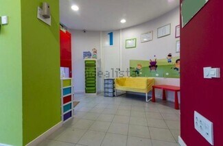 Plus de détails pour Commerce de détail à vendre