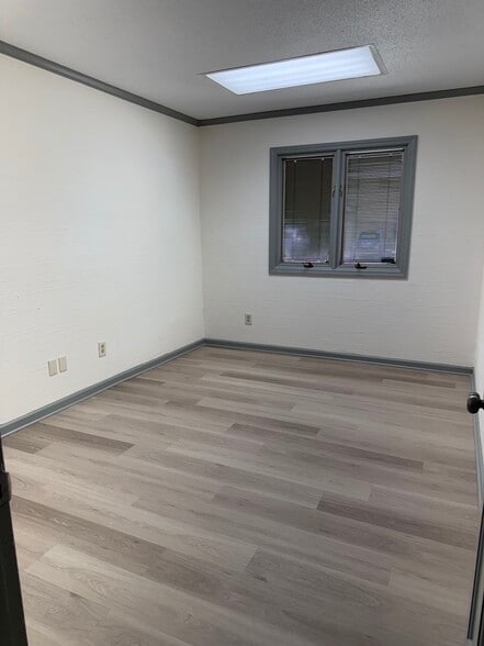 7373 Hodgson Memorial Dr, Savannah, GA for lease - Building Photo - Image 3 of 15