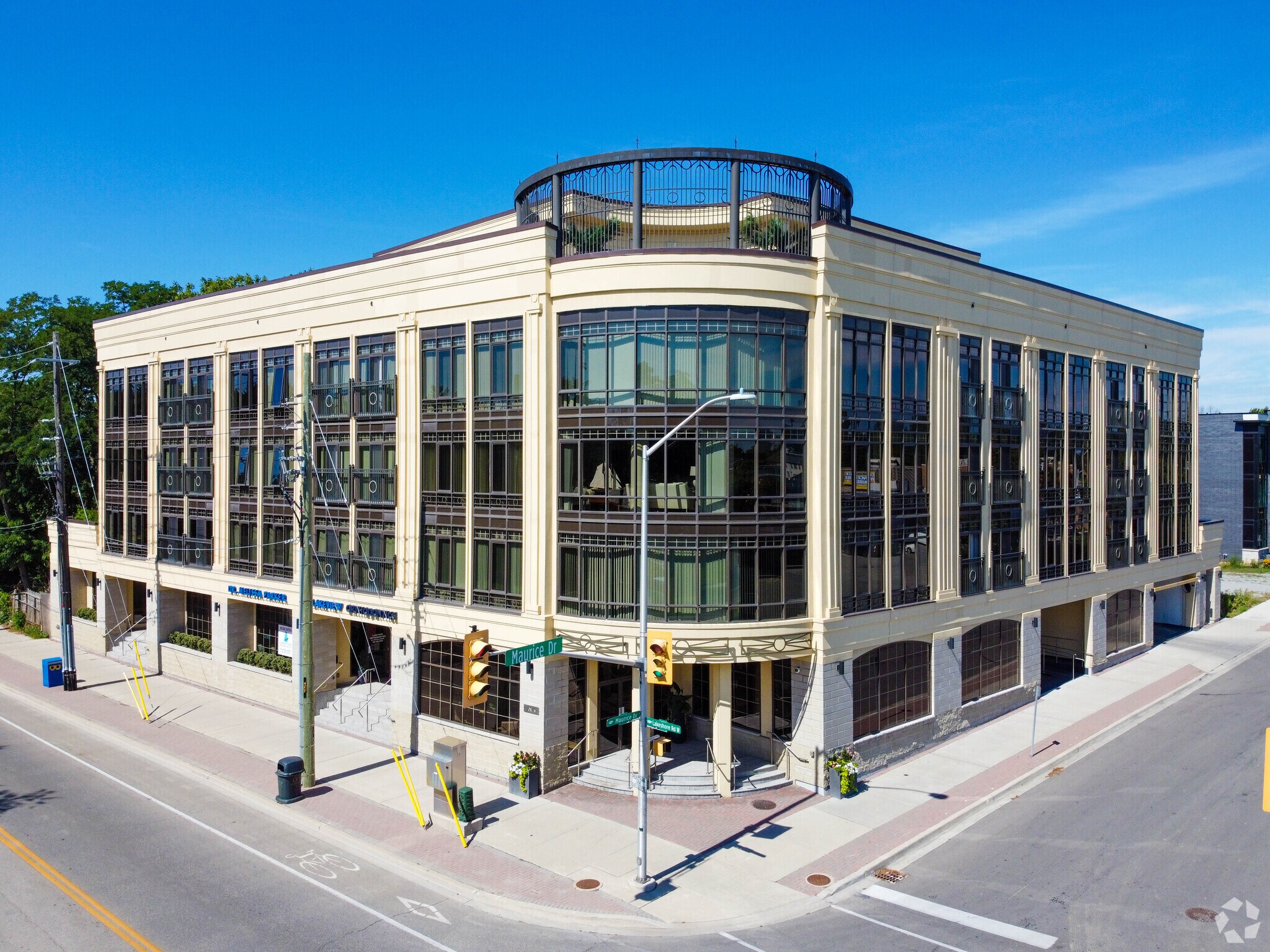 205 Lakeshore Rd, Oakville, ON for sale Building Photo- Image 1 of 5