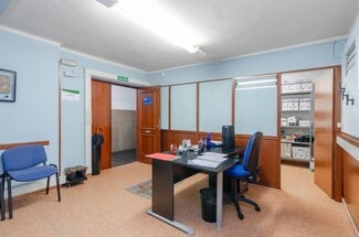 More details for Calle de González Besada, 53-53, Oviedo - Retail for Sale