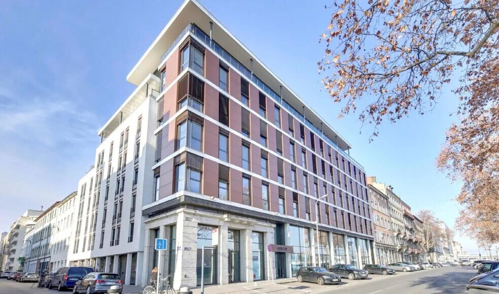 19 Quai Perrache, Lyon à vendre - Photo du bâtiment - Image 2 de 12