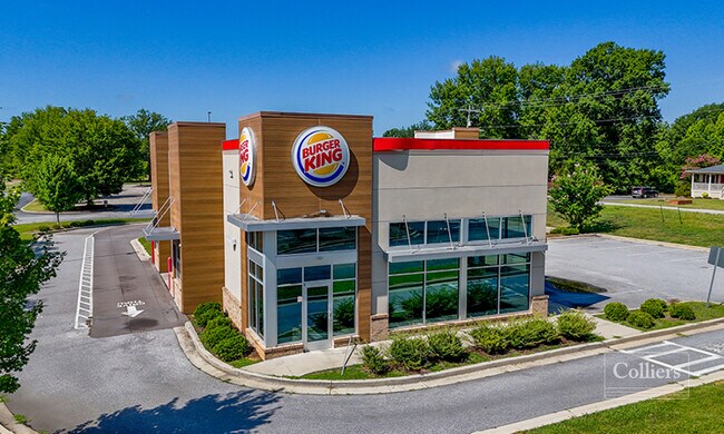 More details for 911 S Broad St, Clinton, SC - Retail for Sale