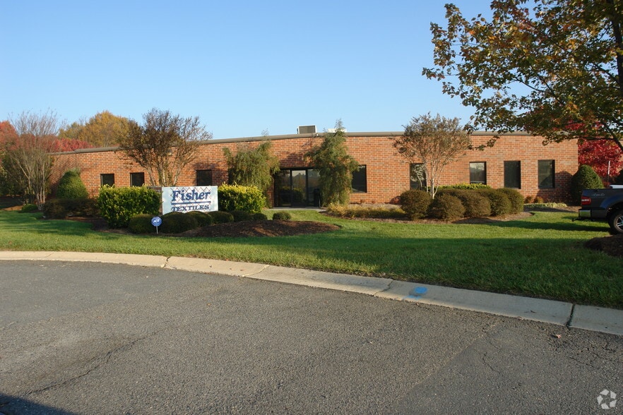 139 Business Park Dr, Indian Trail, NC for sale - Building Photo - Image 2 of 14