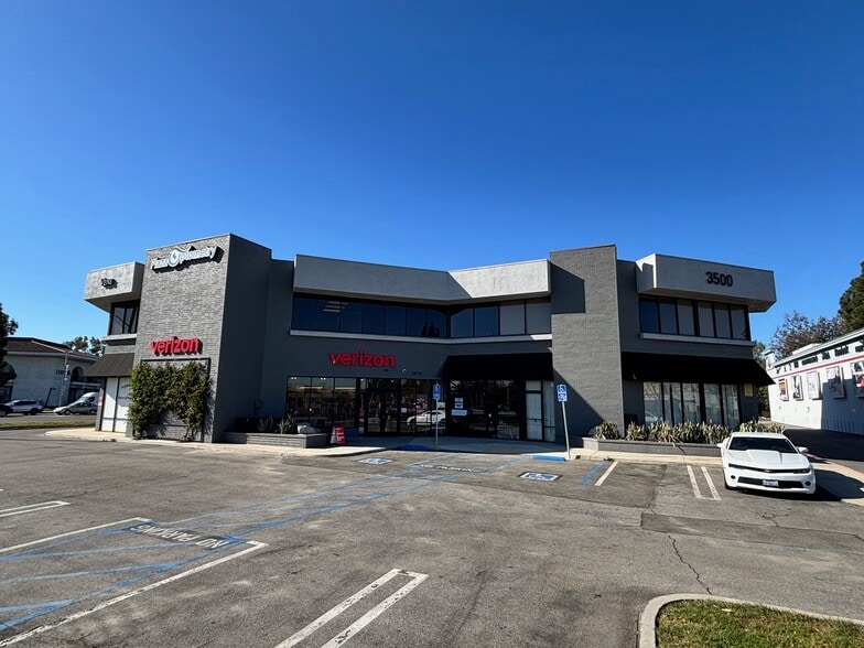 3500 S Bristol St, Santa Ana, CA for lease - Building Photo - Image 2 of 2