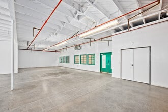 2440 S Sepulveda Blvd, Los Angeles, CA à louer Photo intérieure- Image 2 de 6