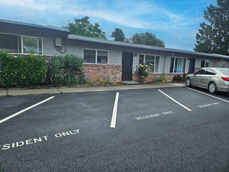 12920 SE Powell Blvd, Portland, OR for sale - Building Photo - Image 2 of 10