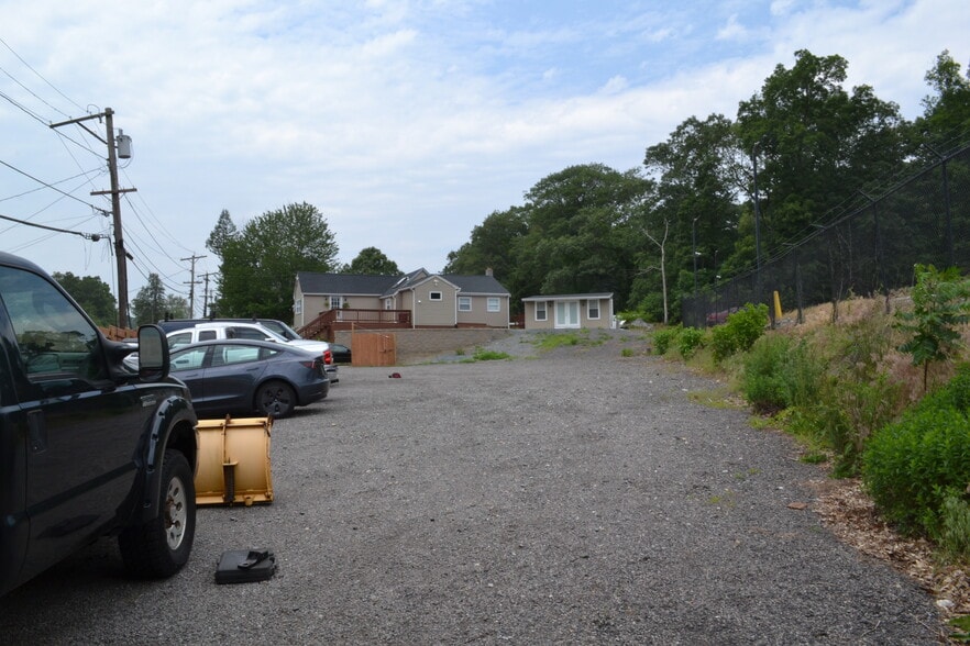 23 Nickerson Rd, Ashland, MA for sale - Building Photo - Image 3 of 13