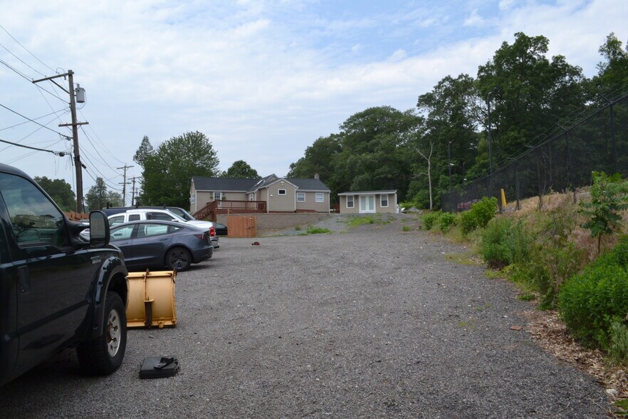 23 Nickerson Rd, Ashland, MA à vendre - Photo du bâtiment - Image 3 de 13