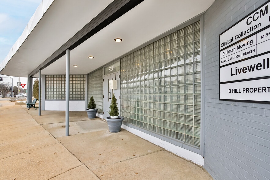 8730 Big Bend Blvd, Webster Groves, MO for sale - Building Photo - Image 3 of 12