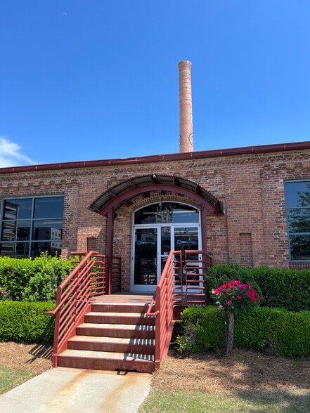 324 Blackwell St, Durham, NC for lease - Building Photo - Image 1 of 14