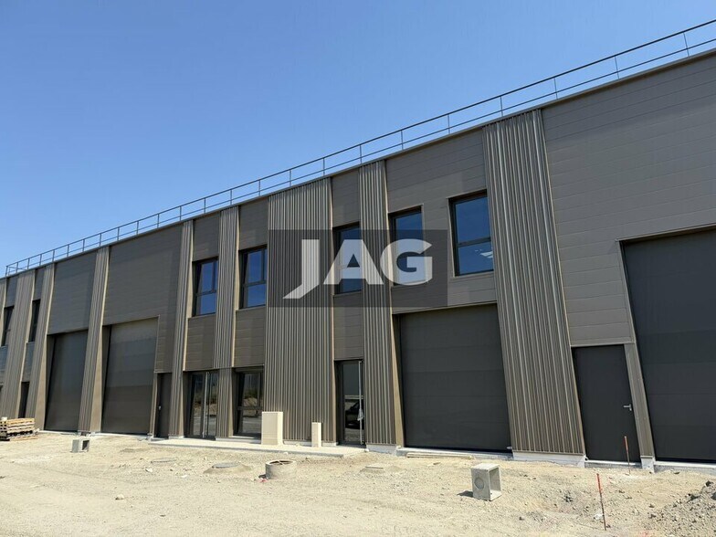 Flex in Rillieux-la-Pape for lease - Building Photo - Image 2 of 7