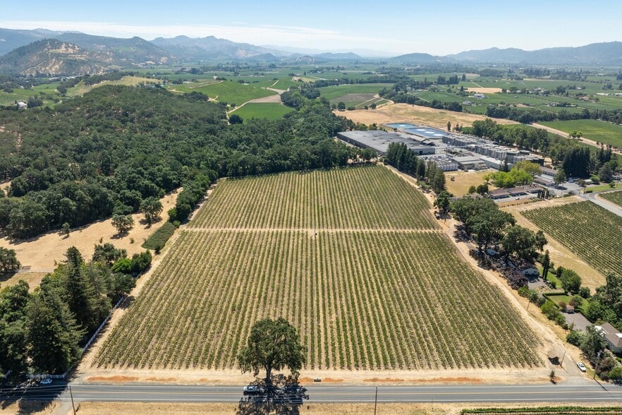 79 Zinfandel Ln, Saint Helena, CA à vendre - Photo du bâtiment - Image 2 de 9