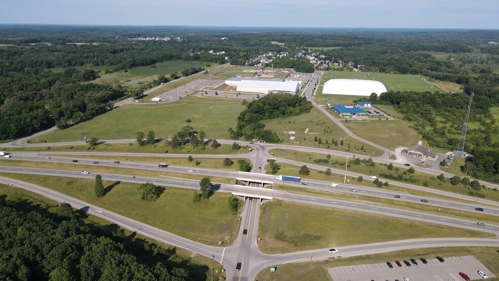 Whitmore Lake Portfollio portfolio of 3 properties for sale on LoopNet.ca - Building Photo - Image 2 of 7