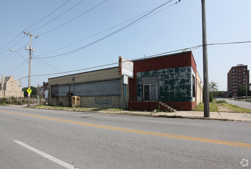 1301 E 31st St, Kansas City, MO for lease - Building Photo - Image 2 of 21