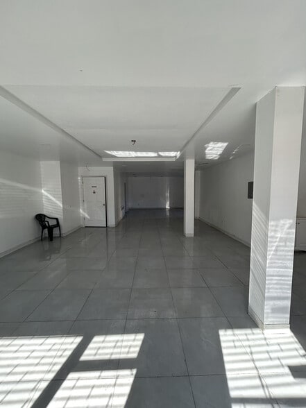 290 Barbey St, Brooklyn, NY à louer - Photo du bâtiment - Image 3 de 7