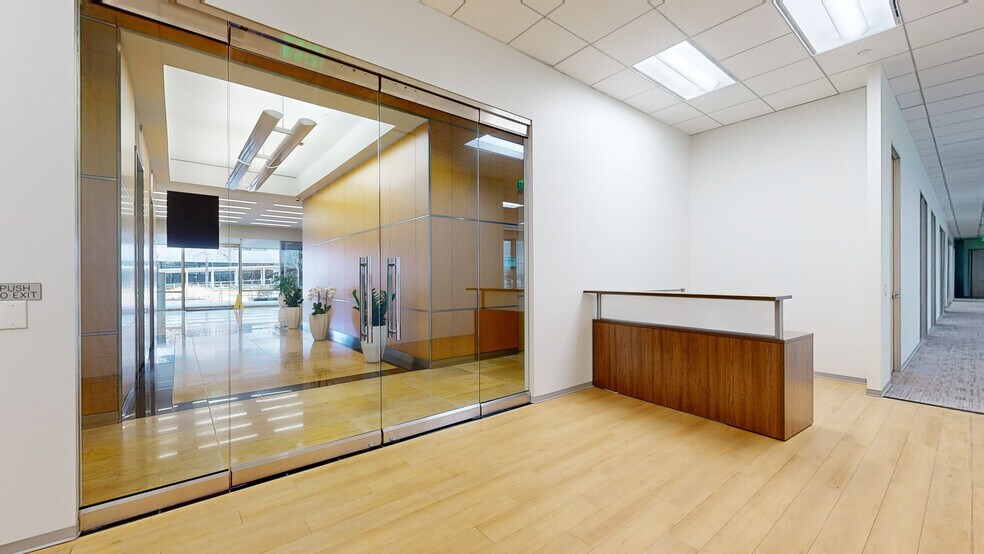 20333 State Highway 249, Houston, TX à louer - Numérisation 3D de Matterport - Image 2 de 38