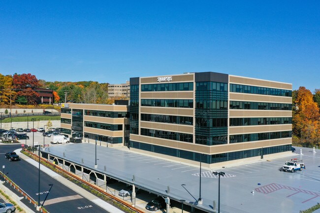 Plus de détails pour 11 Apex Dr, Marlborough, MA - Coworking à louer