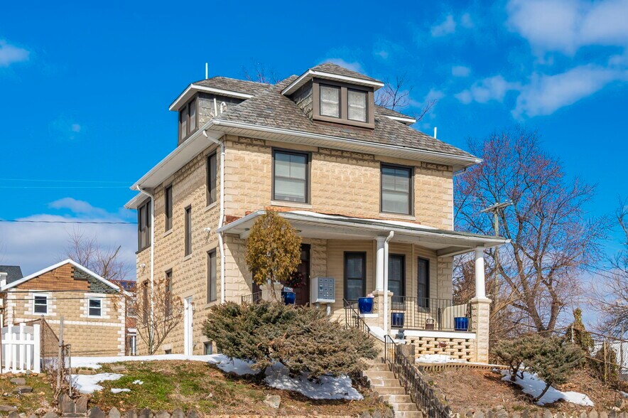 4920 Belair Rd, Baltimore, MD à vendre - Photo du bâtiment - Image 2 de 63