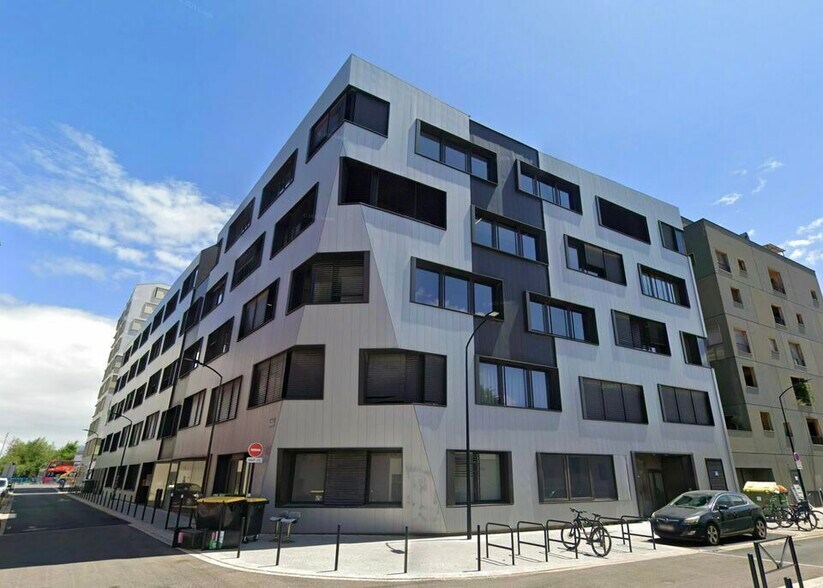 Office in Bordeaux for lease - Building Photo - Image 1 of 12