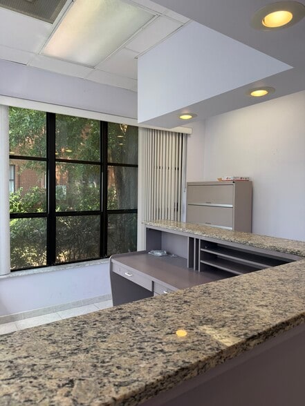 3830 Tampa Rd, Palm Harbor, FL for sale - Building Photo - Image 3 of 12