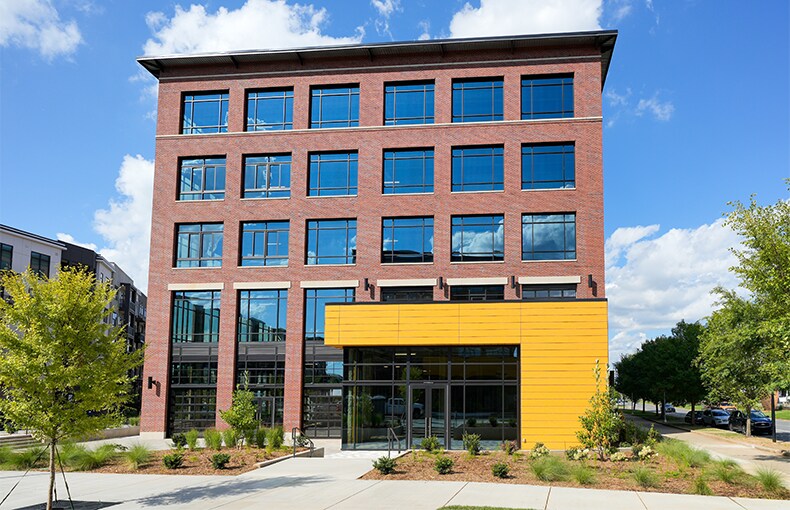 3600 South Blvd, Charlotte, NC à louer - Photo du bâtiment - Image 3 de 9
