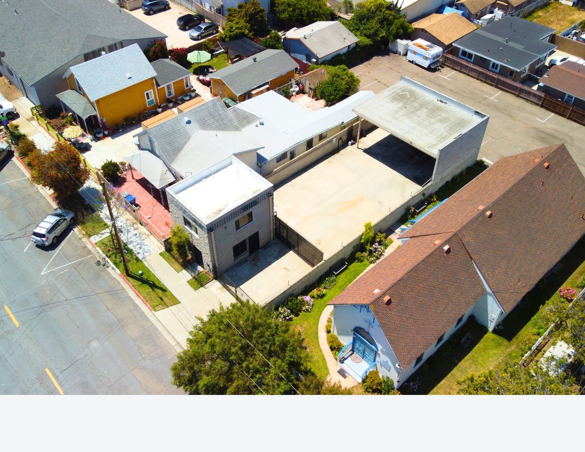 1212 Coolidge Ave, National City, CA à vendre Photo du bâtiment- Image 1 de 19