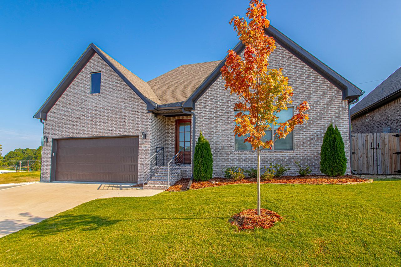 206 Kanis Ridge Dr, Little Rock, AR for sale Primary Photo- Image 1 of 39