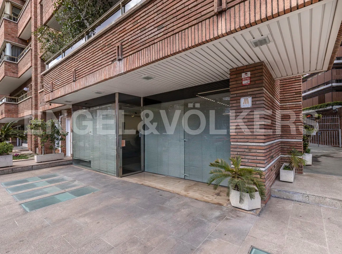 Office in Barcelona, Barcelona for lease Interior Photo- Image 1 of 5