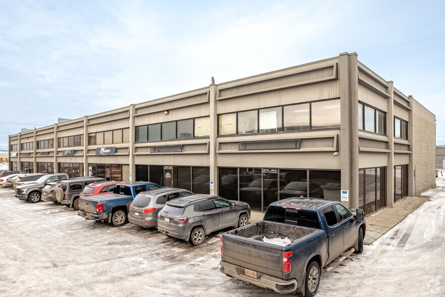 11779-11781 156th St NW, Edmonton, AB for sale - Primary Photo - Image 1 of 13