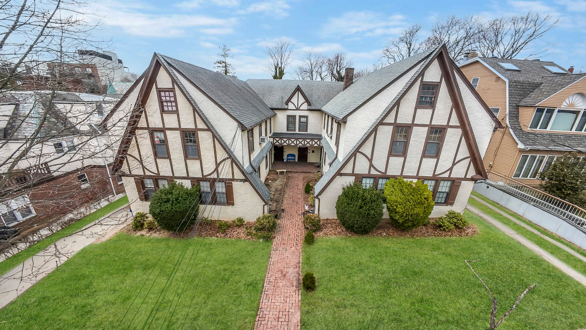 4320 Hamilton Pl, Flushing, NY for sale Primary Photo- Image 1 of 52