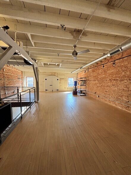 1012-1014 Morton St, Baltimore, MD à louer - Photo intérieure - Image 3 de 8