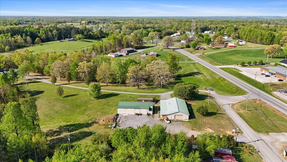 951 Pelham Rd, Woodbury, TN for sale - Building Photo - Image 2 of 10