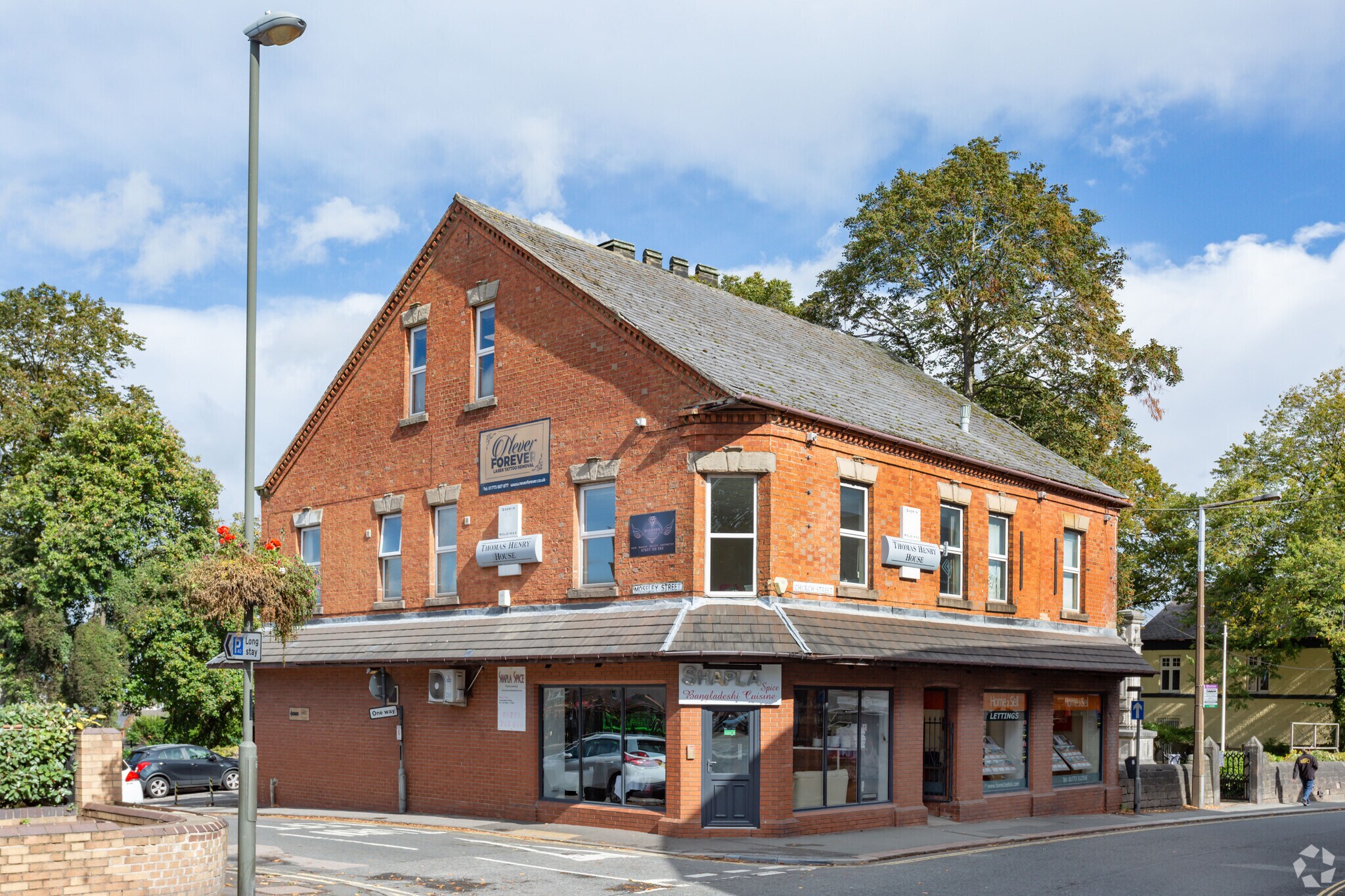 1-5 Church St, Ripley à louer Photo principale- Image 1 de 9