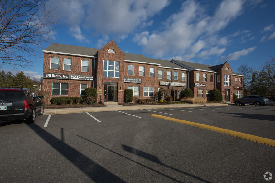 6096-6100 Franconia Rd, Alexandria, VA for lease - Building Photo - Image 1 of 5