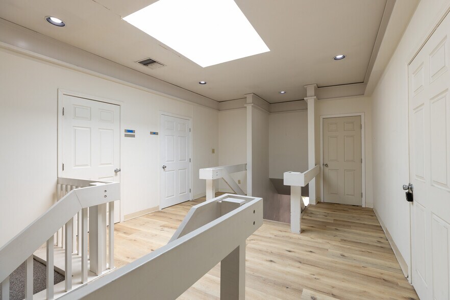 924 E Green St, Pasadena, CA à louer - Photo intérieure - Image 2 de 24