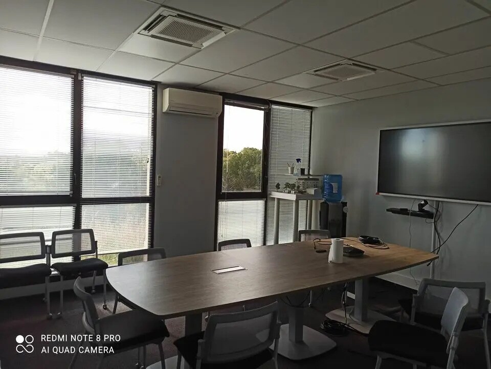 Office in Aix-en-Provence for lease Building Photo- Image 1 of 8