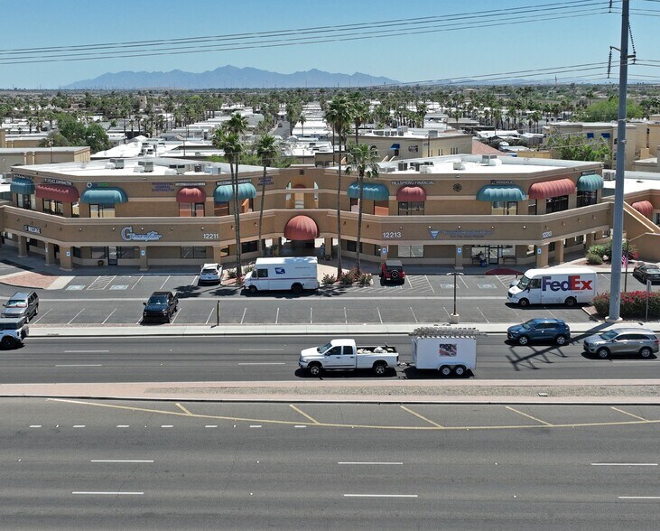 12211-12213 W Bell Rd, Surprise, AZ à vendre - Photo du bâtiment - Image 3 de 32