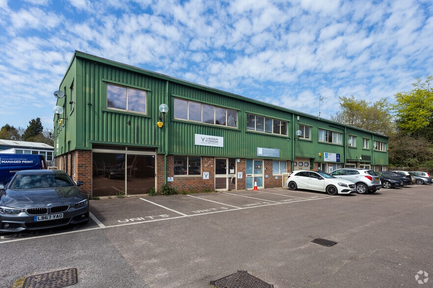 Bridge Rd, Haywards Heath for sale - Building Photo - Image 3 of 8