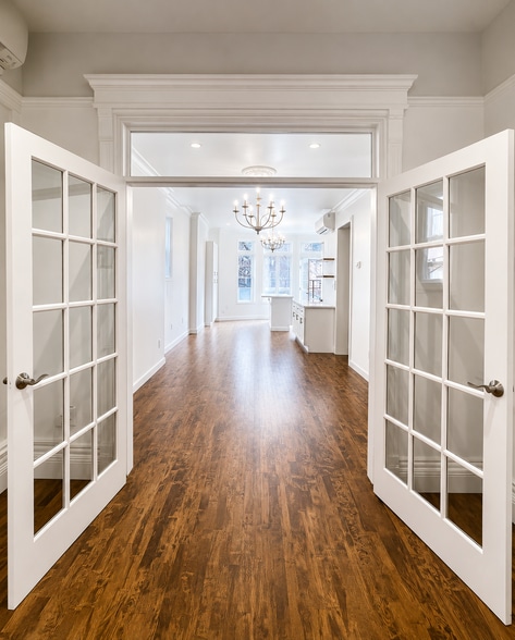 718 Putnam Ave, Brooklyn, NY for sale - Interior Photo - Image 2 of 14