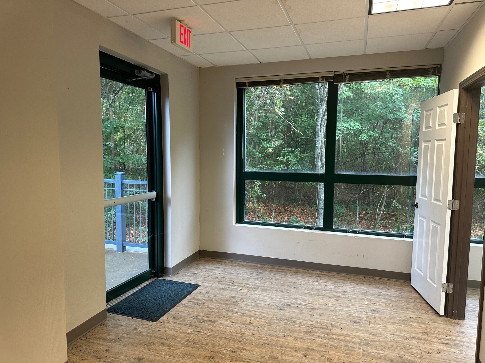 2145 Duluth Hwy, Duluth, GA for lease Interior Photo- Image 1 of 13