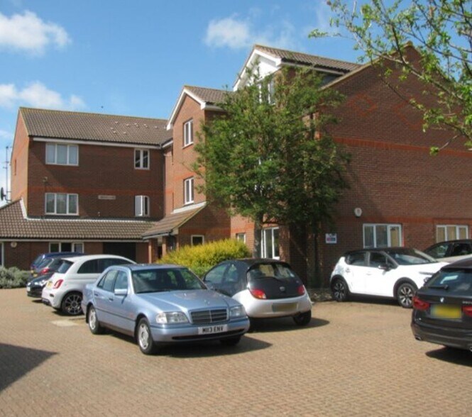 4 Athelstan Clos, Eastbourne à vendre - Photo du bâtiment - Image 2 de 10