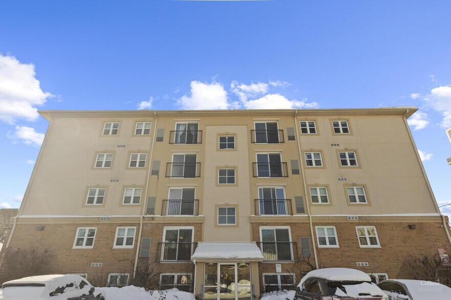 350 Lester St W, Waterloo, ON à vendre - Photo principale - Image 1 de 1