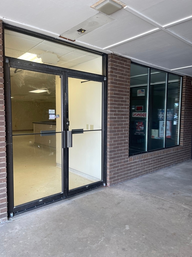 220 Clifty Dr, Madison, IN for lease Building Photo- Image 1 of 23