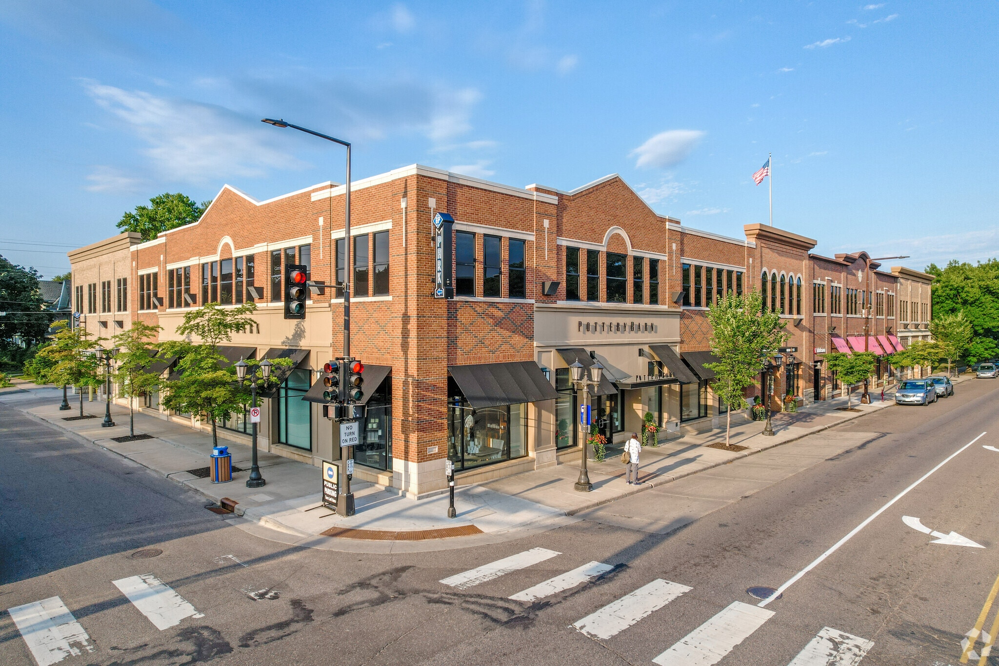 870 Grand Ave, Saint Paul, MN for lease Building Photo- Image 1 of 3