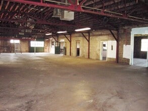 570 Broadlawn Ter, Vineland, NJ for sale Interior Photo- Image 2 of 3