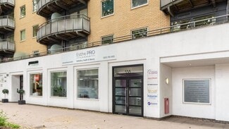 Plus de détails pour 538 Chiswick High Rd, Londres - Commerce de détail à louer