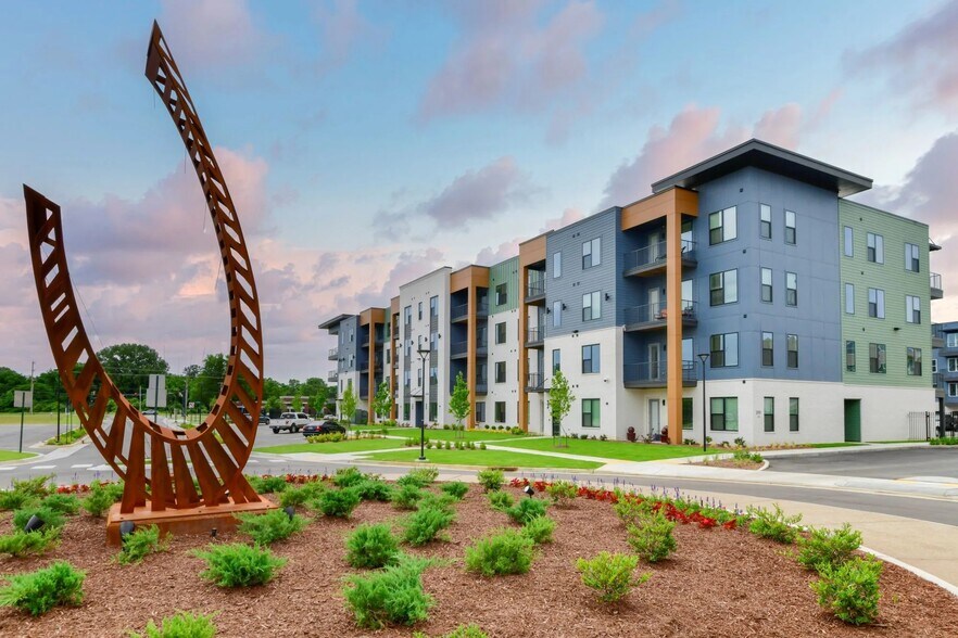 6896 US Highway 70, Bartlett, TN à louer - Photo du bâtiment - Image 2 de 18