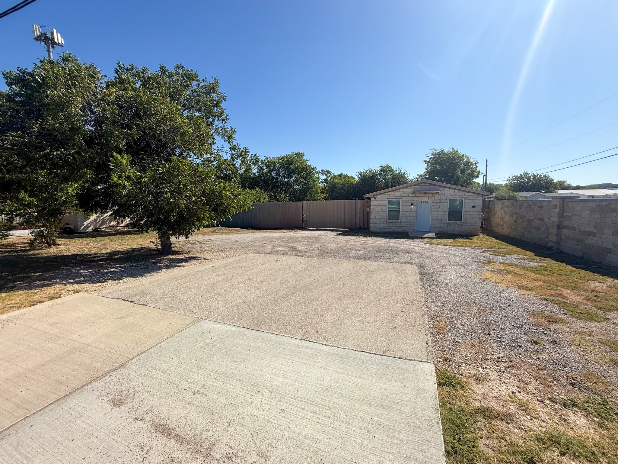2502 County Road 172, Round Rock, TX à louer Photo intérieure- Image 1 de 8